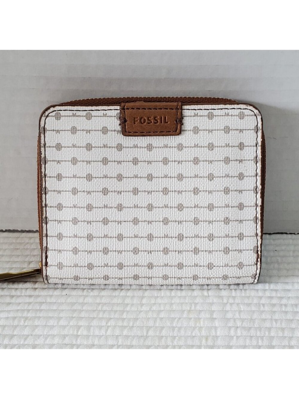 Fossil Emma RFID Mini Multifunction Wallet 4.25"x3.75" Compact Square Small Read